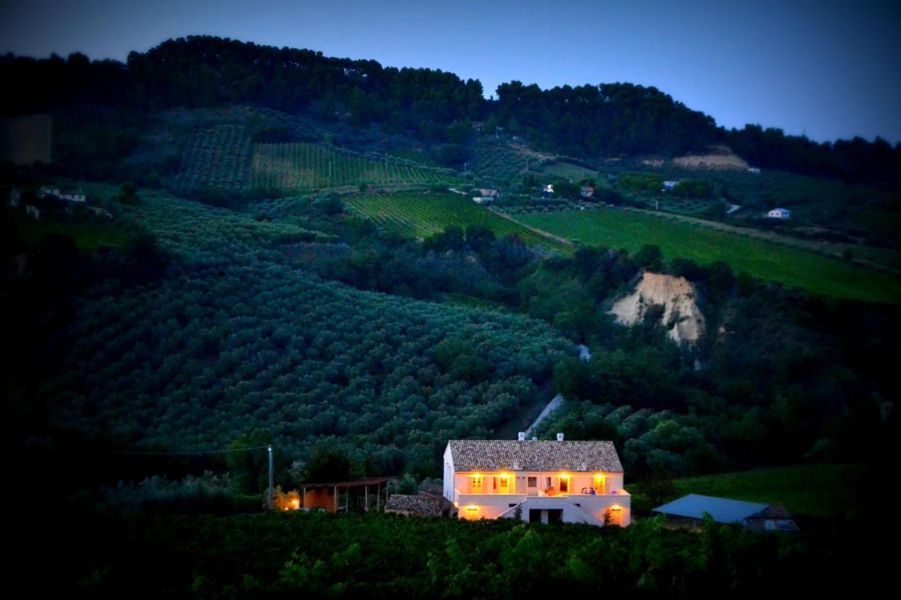 B&B Casale Fonte Vecchia Monteprandone Exteriör bild