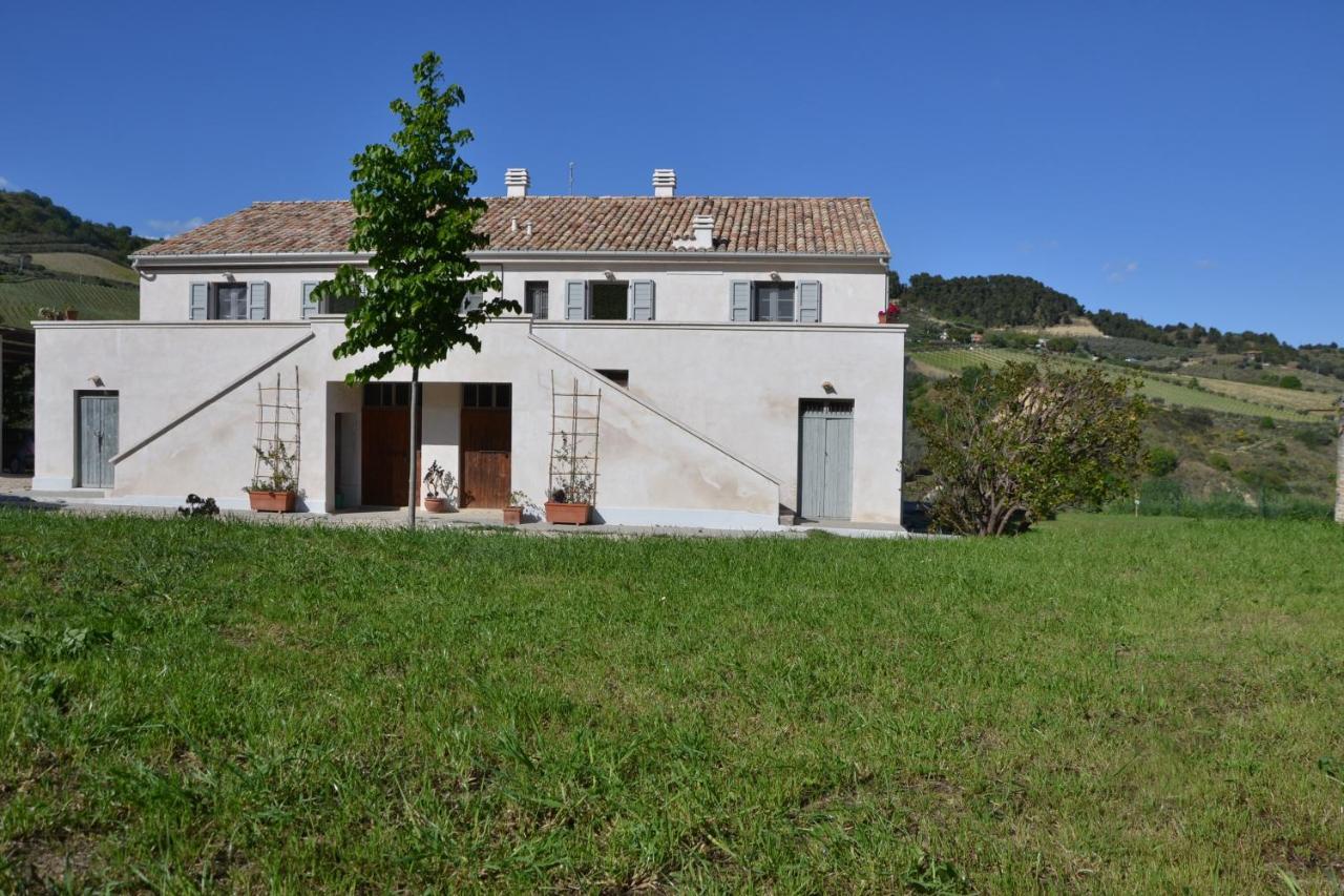 B&B Casale Fonte Vecchia Monteprandone Exteriör bild